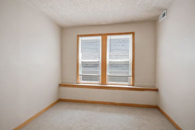 6621 S Oakley Avenue, Chicago, IL 60636