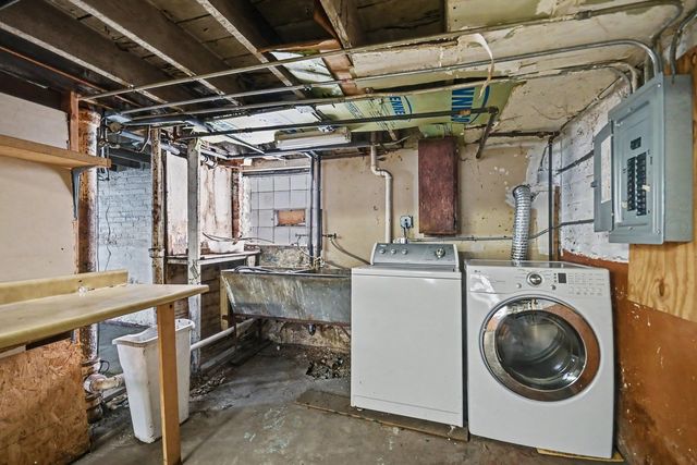 6621 S Oakley Avenue, Chicago, IL 60636