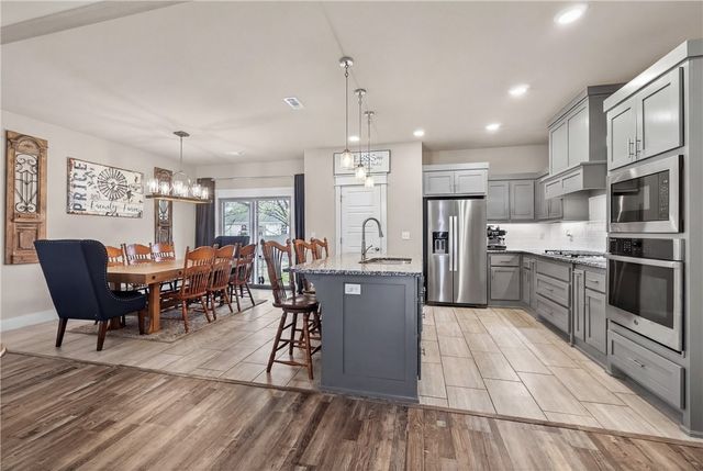 1040 Harrison Street, Pea Ridge, AR 72751