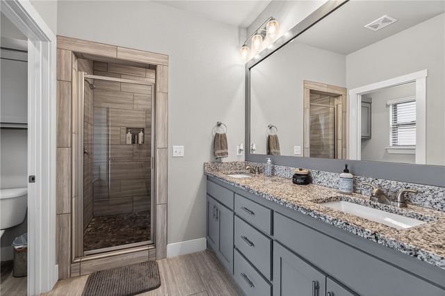 1040 Harrison Street, Pea Ridge, AR 72751