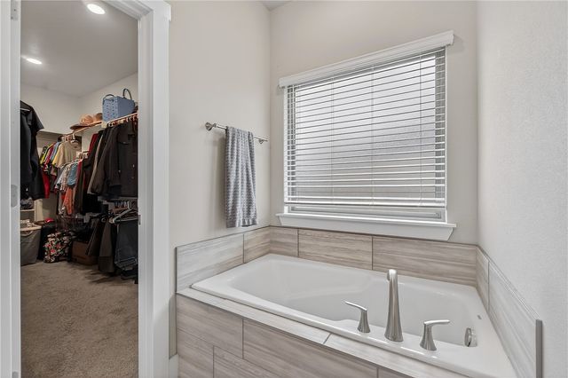 1040 Harrison Street, Pea Ridge, AR 72751