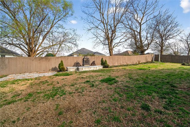 1040 Harrison Street, Pea Ridge, AR 72751