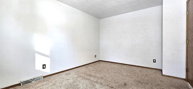 W6127 COLONIAL DRIVE, Appleton, WI 54914