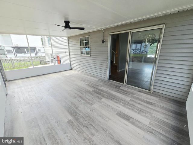 79 YEW RD, Essex, MD 21221