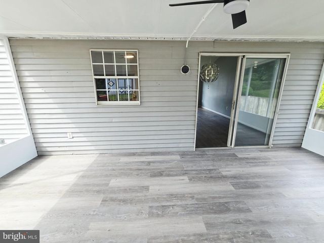 79 YEW RD, Essex, MD 21221