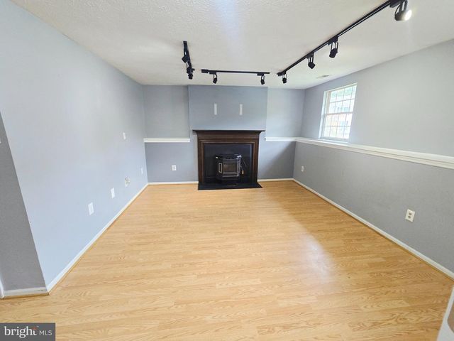 79 YEW RD, Essex, MD 21221