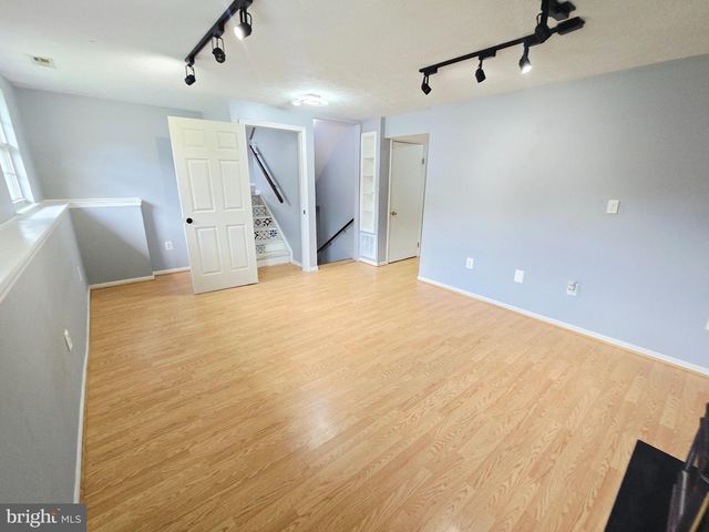 79 YEW RD, Essex, MD 21221