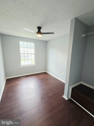 79 YEW RD, Essex, MD 21221