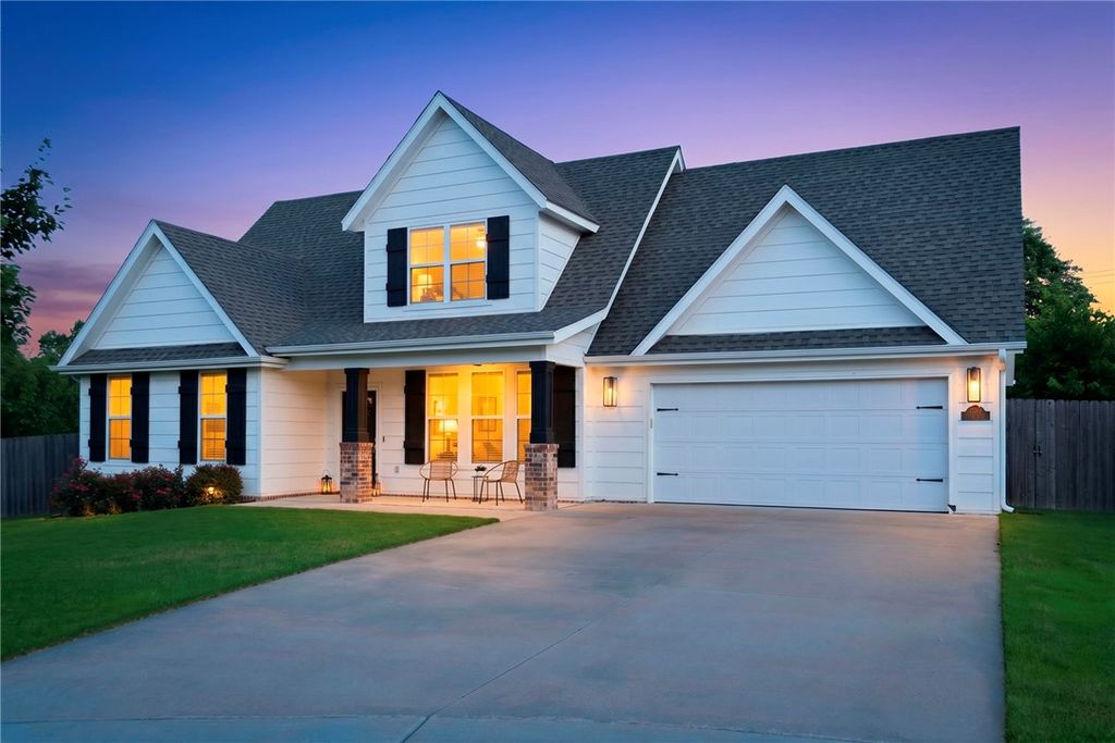 1200 St. Johns Wood, Cave Springs, AR 72718