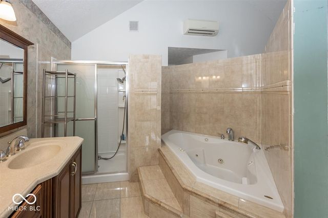 3057 Sugar Maple Court, Carmel, IN 46033