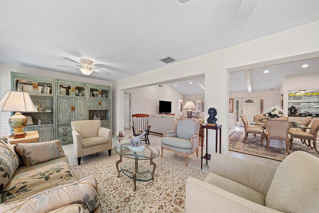 10433 Coralberry Way, Boynton Beach, FL 33436