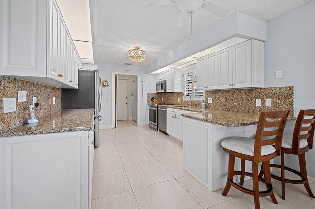 10433 Coralberry Way, Boynton Beach, FL 33436