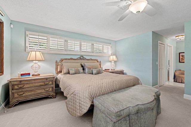 10433 Coralberry Way, Boynton Beach, FL 33436