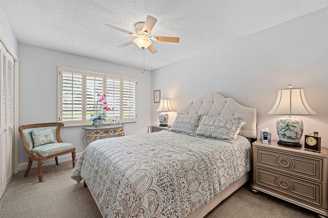 10433 Coralberry Way, Boynton Beach, FL 33436