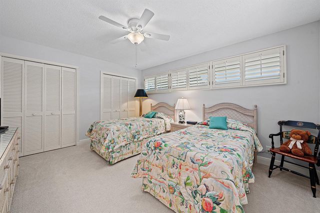 10433 Coralberry Way, Boynton Beach, FL 33436