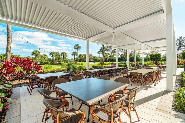 10433 Coralberry Way, Boynton Beach, FL 33436