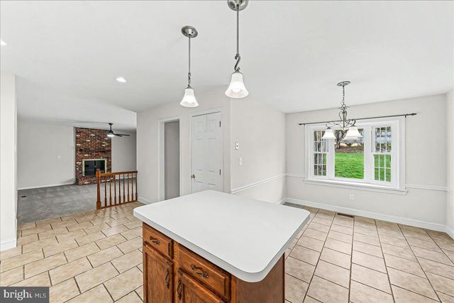 10 OLD STABLE LN, Newark, DE 19711