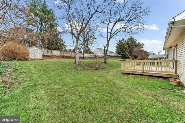 10 OLD STABLE LN, Newark, DE 19711