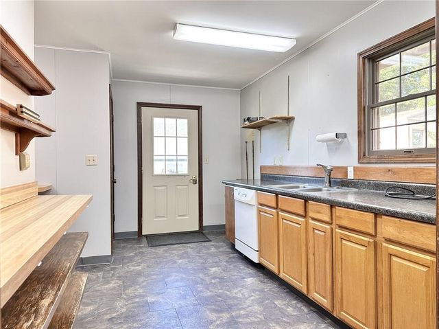 152 E 8 TH Street, Trenton, MO 64683