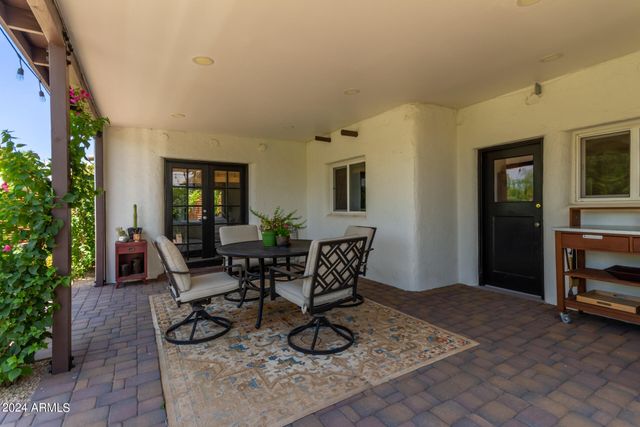 2512 N 12TH Street, Phoenix, AZ 85006
