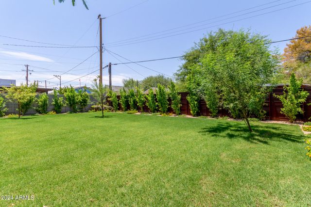 2512 N 12TH Street, Phoenix, AZ 85006