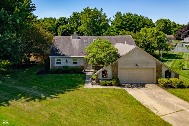 633 Echo Circle, Greenwood, IN 46142