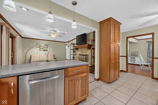 633 Echo Circle, Greenwood, IN 46142