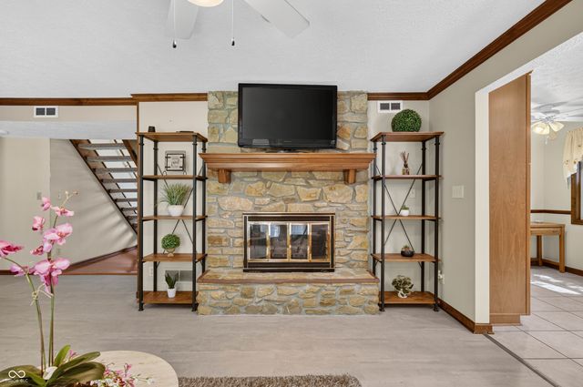 633 Echo Circle, Greenwood, IN 46142