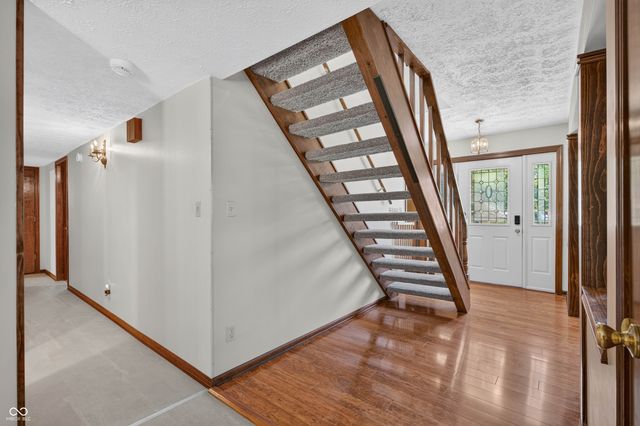 633 Echo Circle, Greenwood, IN 46142