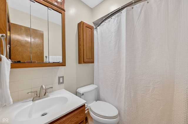 633 Echo Circle, Greenwood, IN 46142