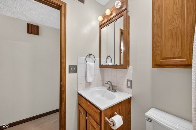 633 Echo Circle, Greenwood, IN 46142
