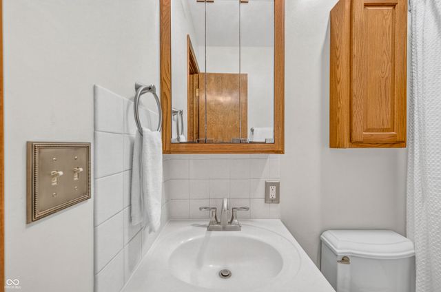 633 Echo Circle, Greenwood, IN 46142