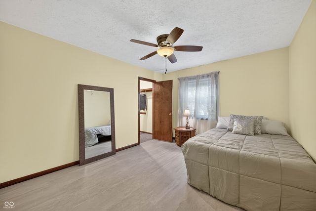 633 Echo Circle, Greenwood, IN 46142