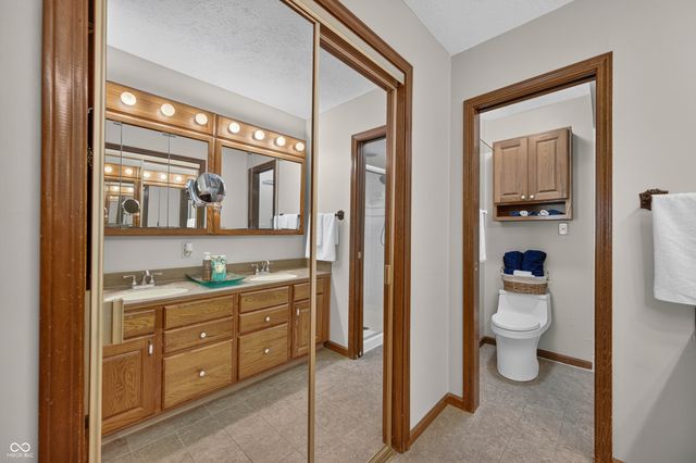 633 Echo Circle, Greenwood, IN 46142
