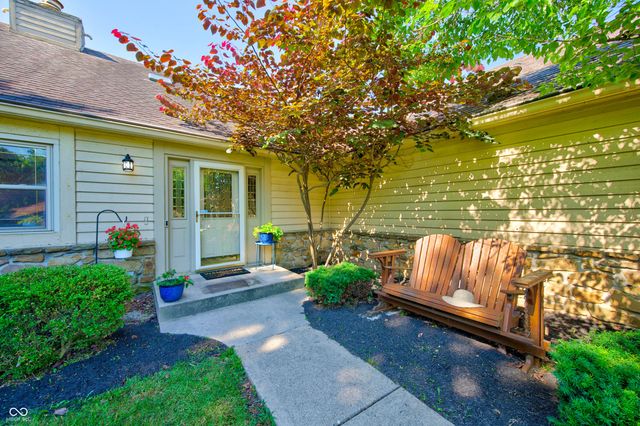 633 Echo Circle, Greenwood, IN 46142