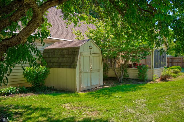 633 Echo Circle, Greenwood, IN 46142