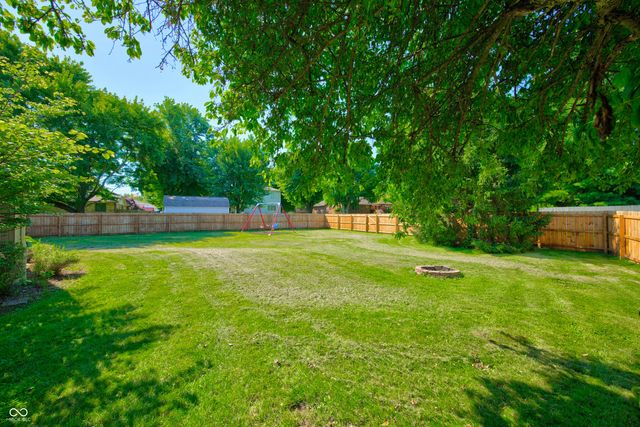 633 Echo Circle, Greenwood, IN 46142