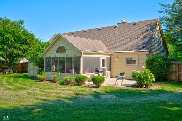 633 Echo Circle, Greenwood, IN 46142