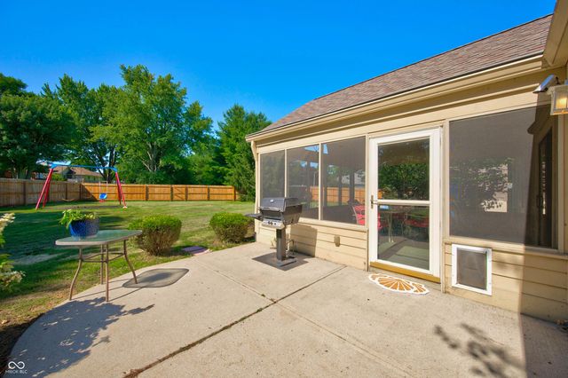 633 Echo Circle, Greenwood, IN 46142