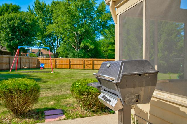 633 Echo Circle, Greenwood, IN 46142