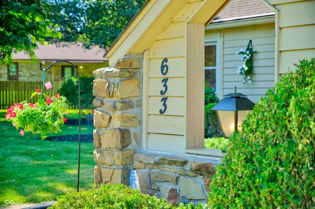633 Echo Circle, Greenwood, IN 46142