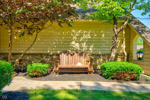 633 Echo Circle, Greenwood, IN 46142