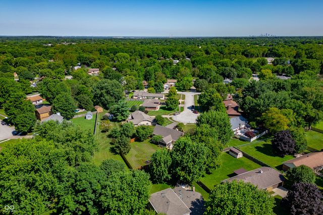 633 Echo Circle, Greenwood, IN 46142