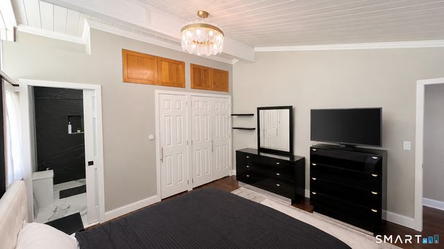 1 Bayberry Drive, Brookfield, CT 06804