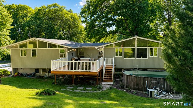 1 Bayberry Drive, Brookfield, CT 06804