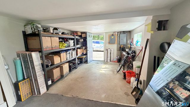 1 Bayberry Drive, Brookfield, CT 06804