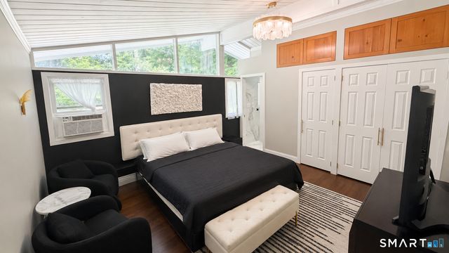1 Bayberry Drive, Brookfield, CT 06804