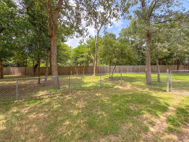 106 FCR 1271, Fairfield, TX 75840