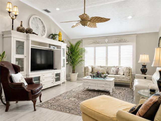 853 WINCHESTER COURT, The Villages, FL 32162