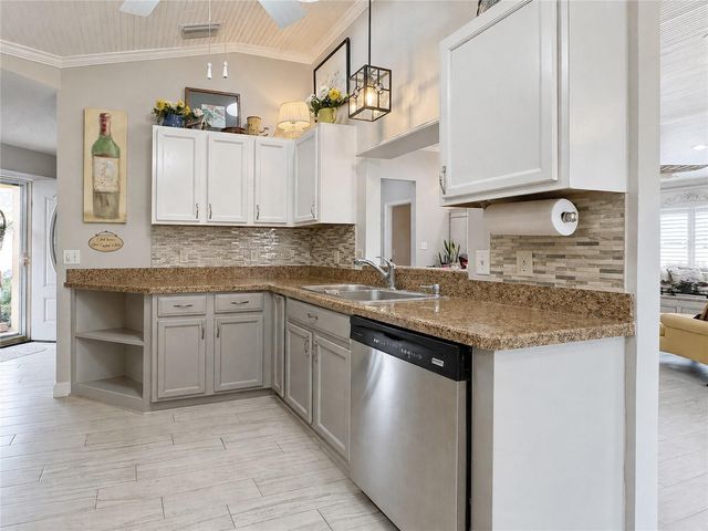 853 WINCHESTER COURT, The Villages, FL 32162